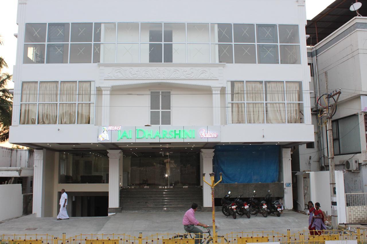 Hotel Jaidharshini Palace Kumbakonam Buitenkant foto